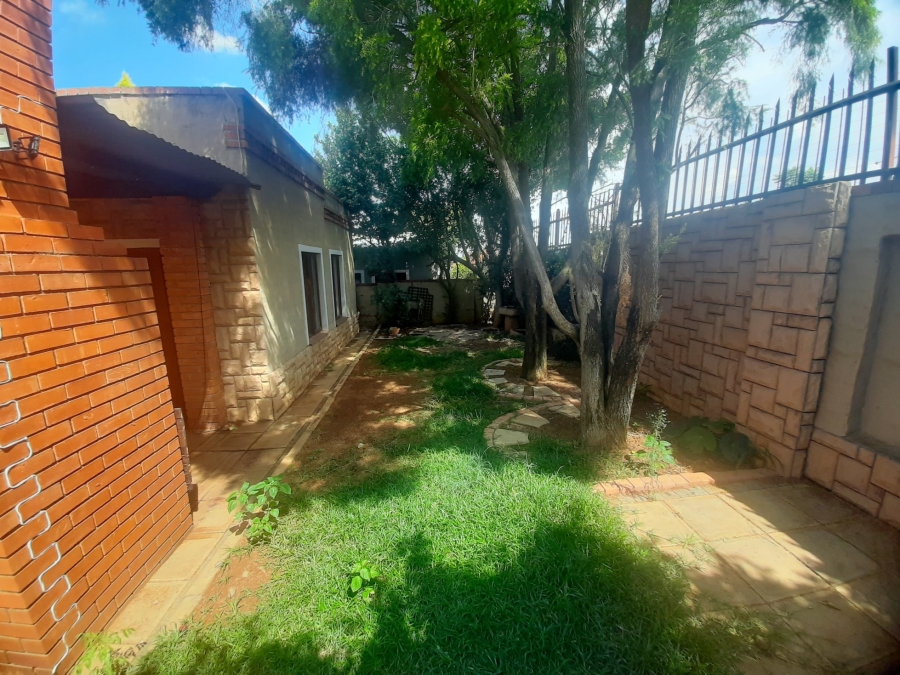 3 Bedroom Property for Sale in Waterval East North West